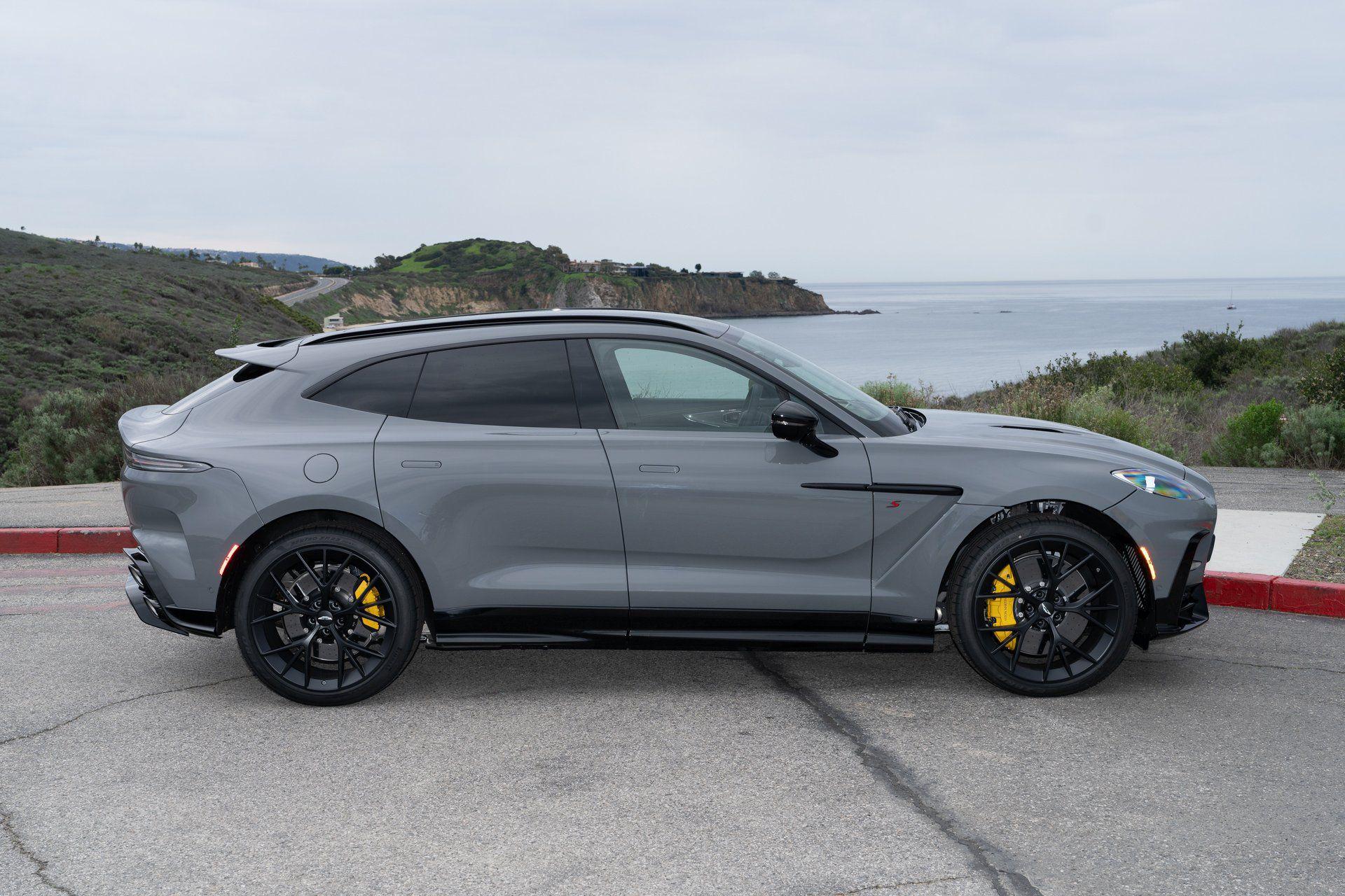 Aston Martin 2026 DBX S 