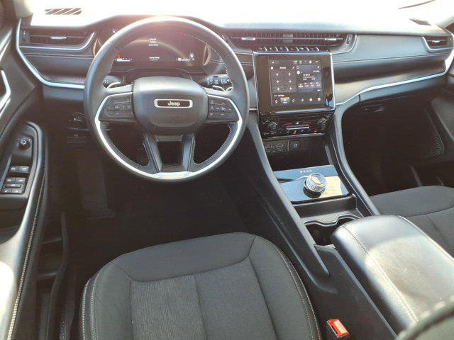 2023 Jeep Grand Cherokee L Laredo 4x4