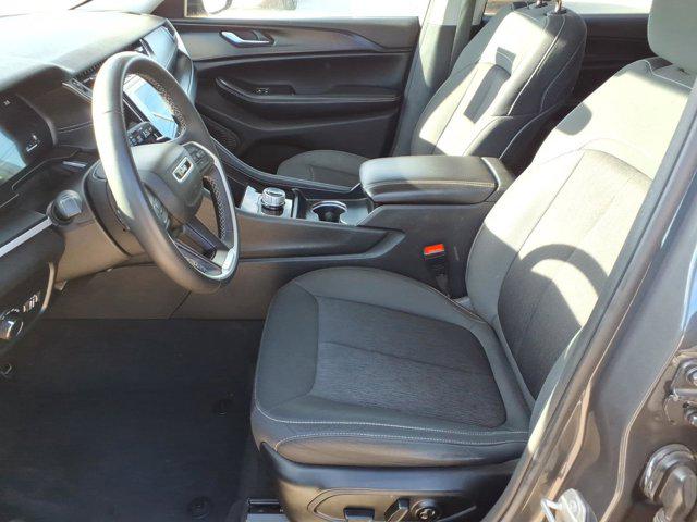 2023 Jeep Grand Cherokee L Laredo 4x4