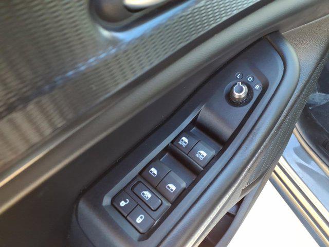 2023 Jeep Grand Cherokee L Laredo 4x4