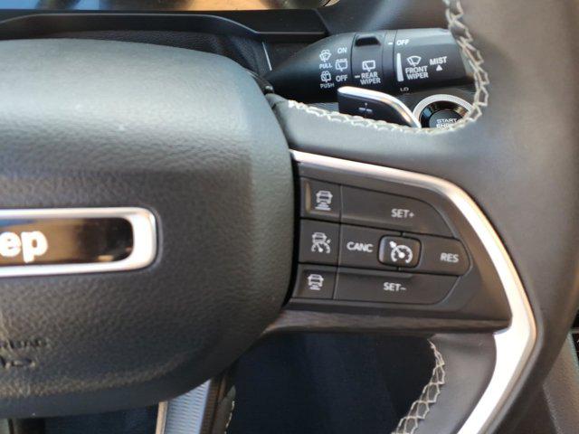 2023 Jeep Grand Cherokee L Laredo 4x4