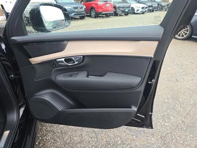 2026 Volvo XC90 Plus, B6 AWD Gas (mild hybrid), Gasoline, Bright, 7 Seats
