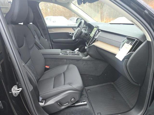 2026 Volvo XC90 Plus, B6 AWD Gas (mild hybrid), Gasoline, Bright, 7 Seats