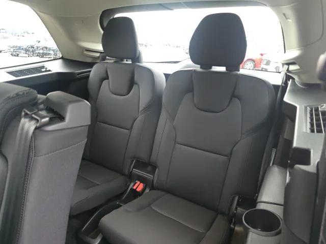 2026 Volvo XC90 Plus, B6 AWD Gas (mild hybrid), Gasoline, Bright, 7 Seats