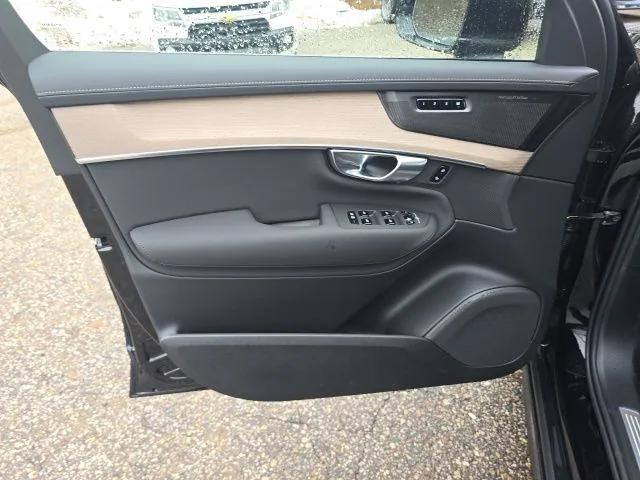 2026 Volvo XC90 Plus, B6 AWD Gas (mild hybrid), Gasoline, Bright, 7 Seats