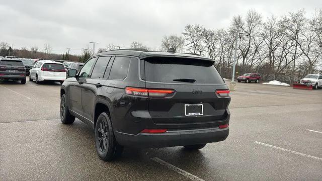 2026 Jeep Grand Cherokee Altitude 4x4