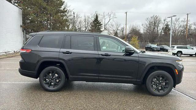 2026 Jeep Grand Cherokee Altitude 4x4