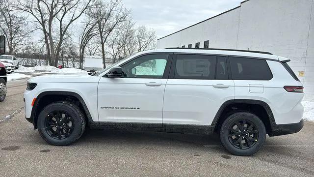 2026 Jeep Grand Cherokee Altitude 4x4