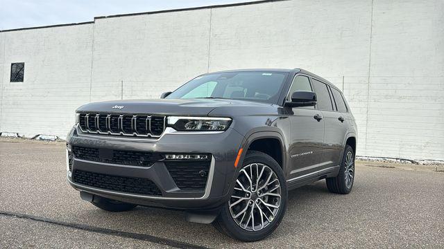 2026 Jeep Grand Cherokee Summit 4x4 for sale in Bloomfield Hills, MI