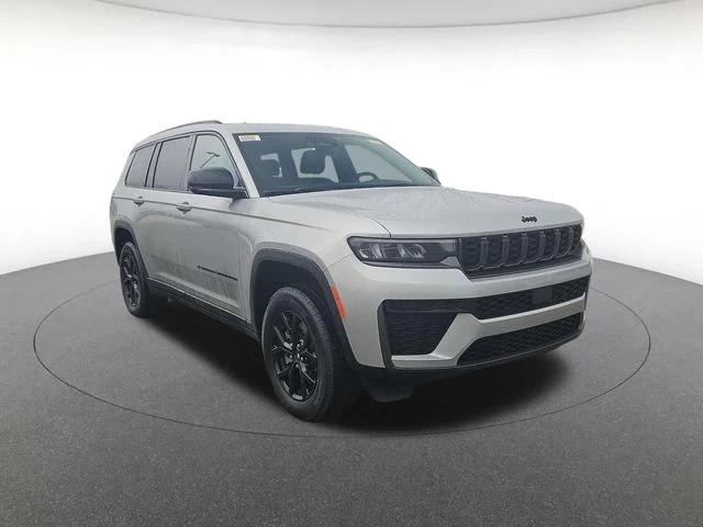 2026 Jeep Grand Cherokee GRAND CHEROKEE L LAREDO ALTITUDE 4X4