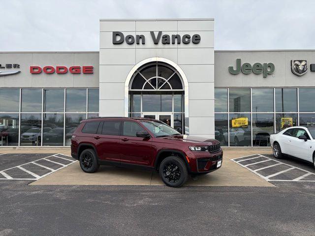 2026 Jeep Grand Cherokee GRAND CHEROKEE L LAREDO ALTITUDE 4X4