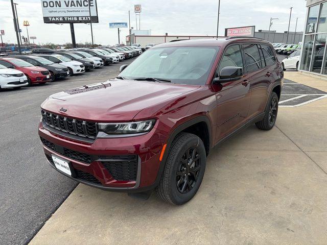 2026 Jeep Grand Cherokee GRAND CHEROKEE L LAREDO ALTITUDE 4X4