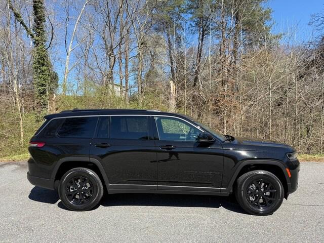 2026 Jeep Grand Cherokee Altitude 4x4