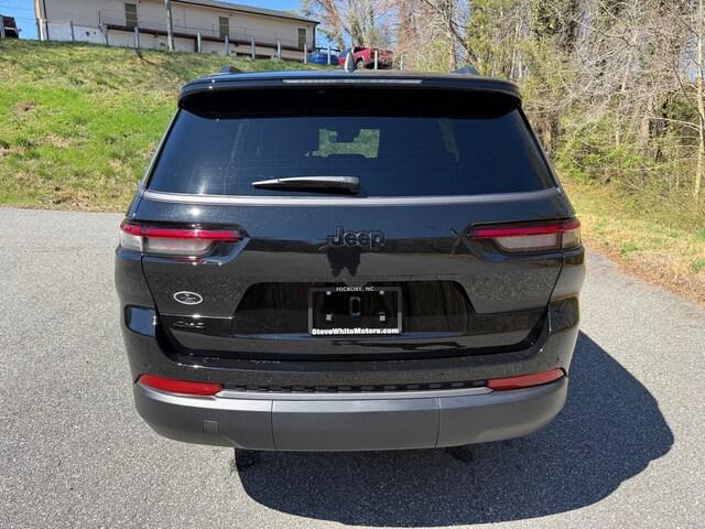 2026 Jeep Grand Cherokee Altitude 4x4