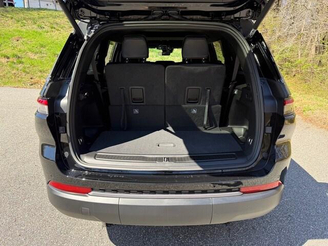 2026 Jeep Grand Cherokee Altitude 4x4