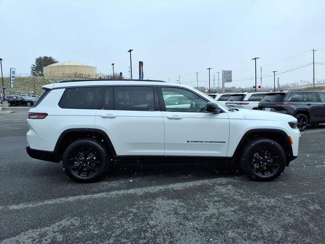 2026 Jeep Grand Cherokee GRAND CHEROKEE L LAREDO ALTITUDE 4X4 2026 Jeep Grand Cherokee GRAND CHEROKEE L LAREDO ALTITUDE 4X4