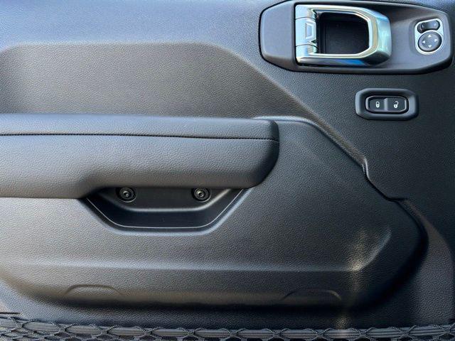 2026 Jeep Wrangler 4-Door Willys 4x4