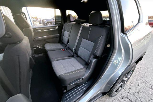 2026 GMC Acadia Elevation FWD