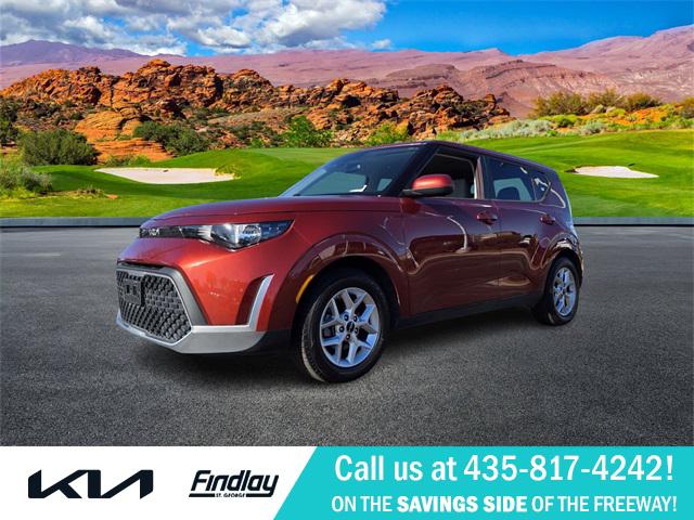 2023 Kia Soul LX's photo