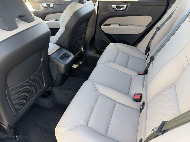 2026 Volvo XC60 B5 Core