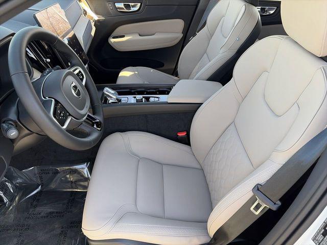 2026 Volvo XC60 B5 Core