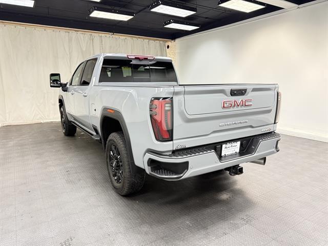 2024 GMC Sierra 2500HD 4WD Crew Cab Standard Bed AT4