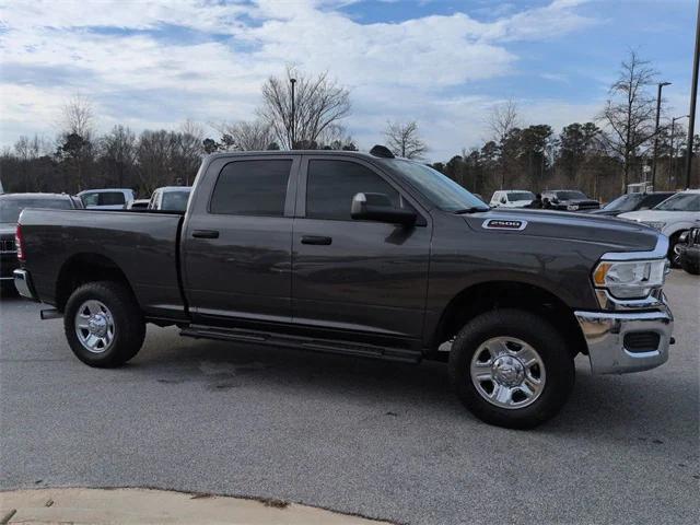2020 RAM 2500 Tradesman Crew Cab 4X4 64 Box 2020 RAM 2500 Tradesman Crew Cab 4X4 64 Box