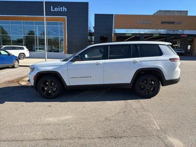 2023 Jeep Grand Cherokee L Altitude 4x4