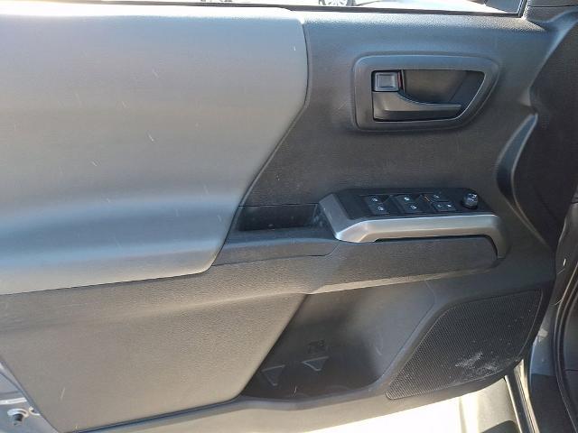 2022 Toyota Tacoma SR V6