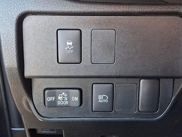 2022 Toyota Tacoma SR V6