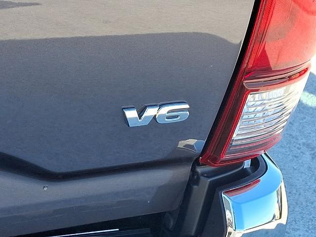 2022 Toyota Tacoma SR V6