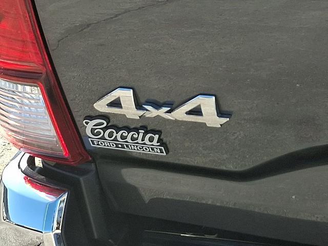 2022 Toyota Tacoma SR V6