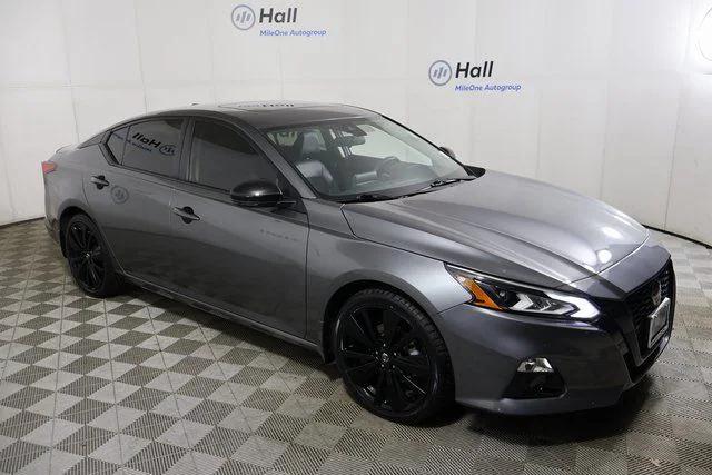 2022 Nissan Altima SR FWD