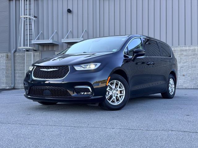 2024 Chrysler Pacifica Touring L for sale in Seneca, SC