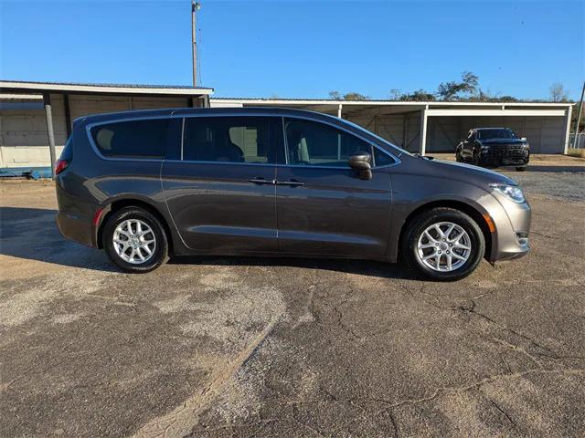 2020 Chrysler Pacifica Touring
