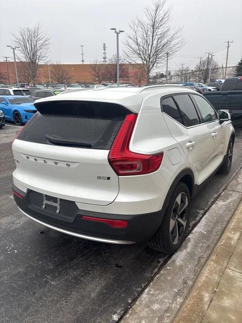 2025 Volvo XC40 B5 Plus Bright Theme