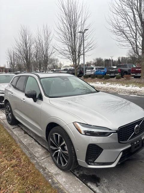 2025 Volvo XC60 B5 Plus