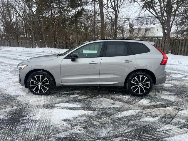 2025 Volvo XC60 B5 Plus