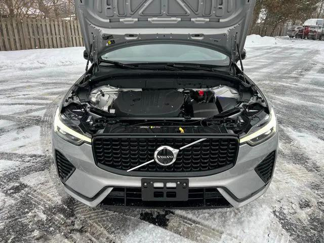 2025 Volvo XC60 B5 Plus