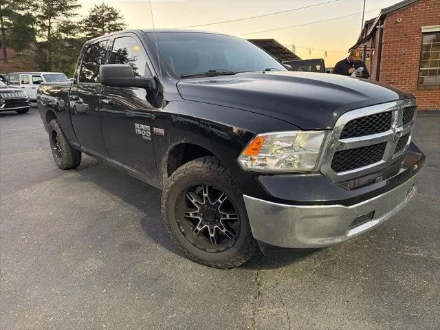 2019 RAM 1500 Classic SLT Crew Cab 4x4 64 Box 2019 RAM 1500 Classic SLT Crew Cab 4x4 64 Box