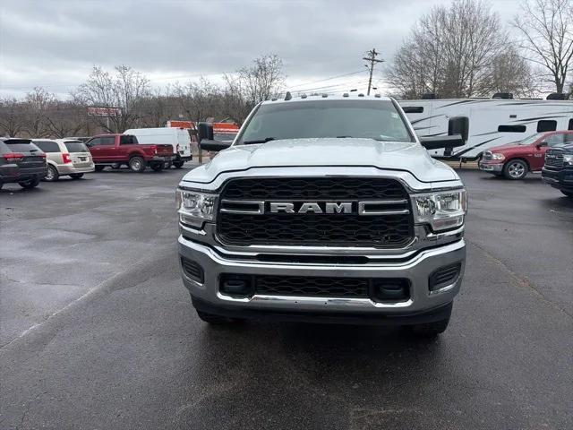 2020 RAM 2500 Tradesman Crew Cab 4X4 64 Box