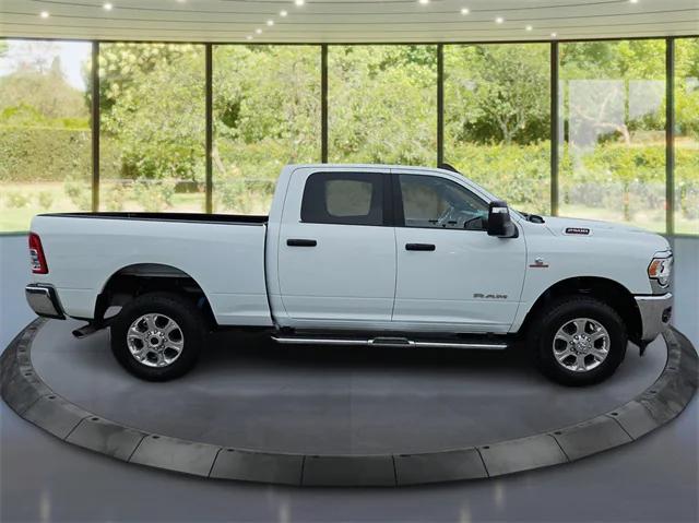 2024 RAM 2500 Big Horn Crew Cab 4x4 64 Box