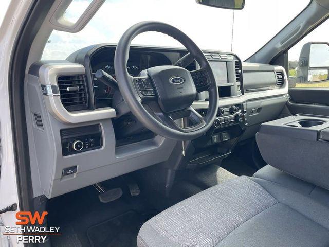 2023 Ford F-350 XLT