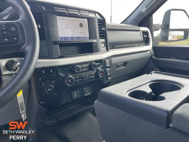2023 Ford F-350 XLT