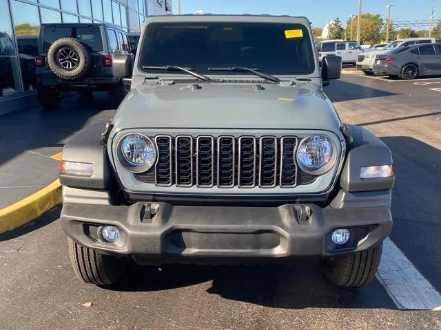 2025 Jeep Wrangler 4-Door Summit 4x4 2025 Jeep Wrangler 4-Door Summit 4x4