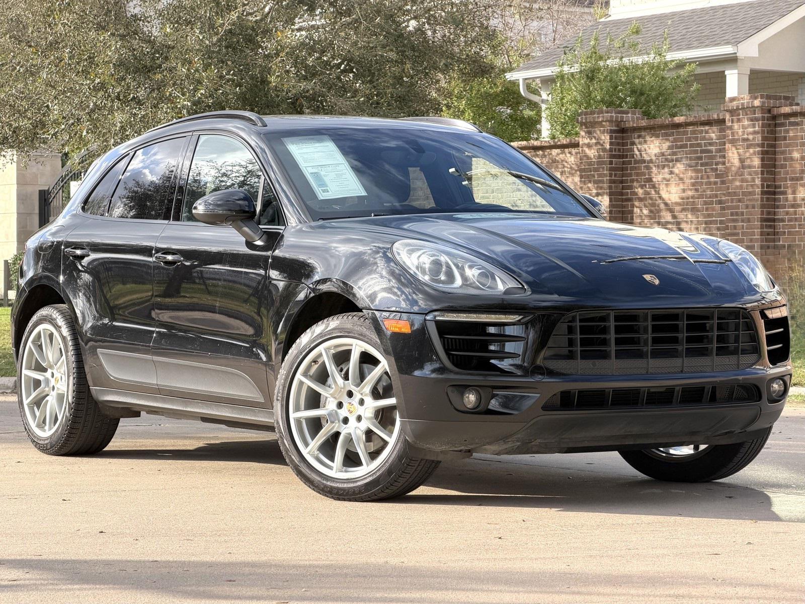2016 Porsche Macan S's photo