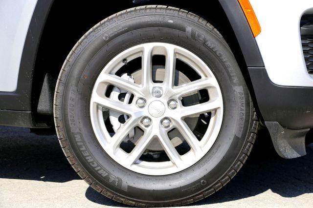 2025 Jeep Grand Cherokee Laredo X 4x2