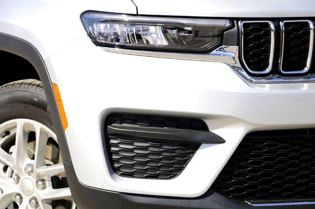 2025 Jeep Grand Cherokee Laredo X 4x2