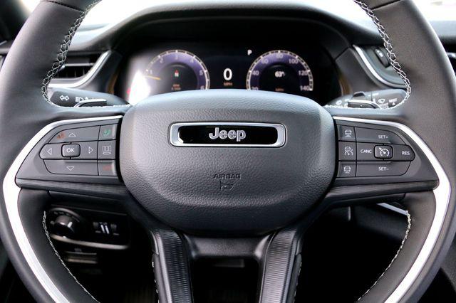 2025 Jeep Grand Cherokee L Laredo X 4x2