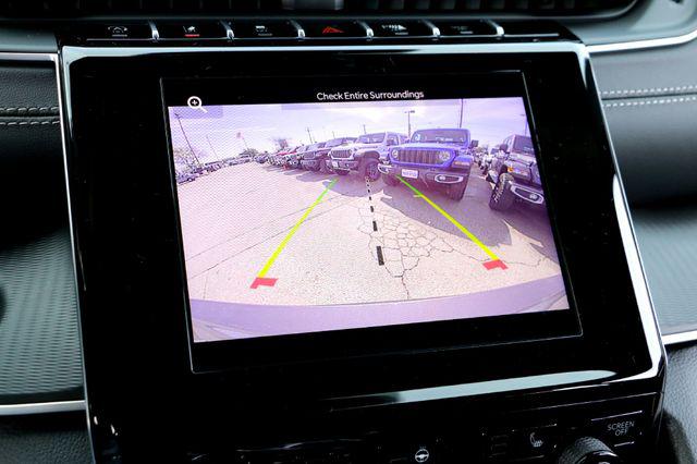 2025 Jeep Grand Cherokee L Laredo X 4x2